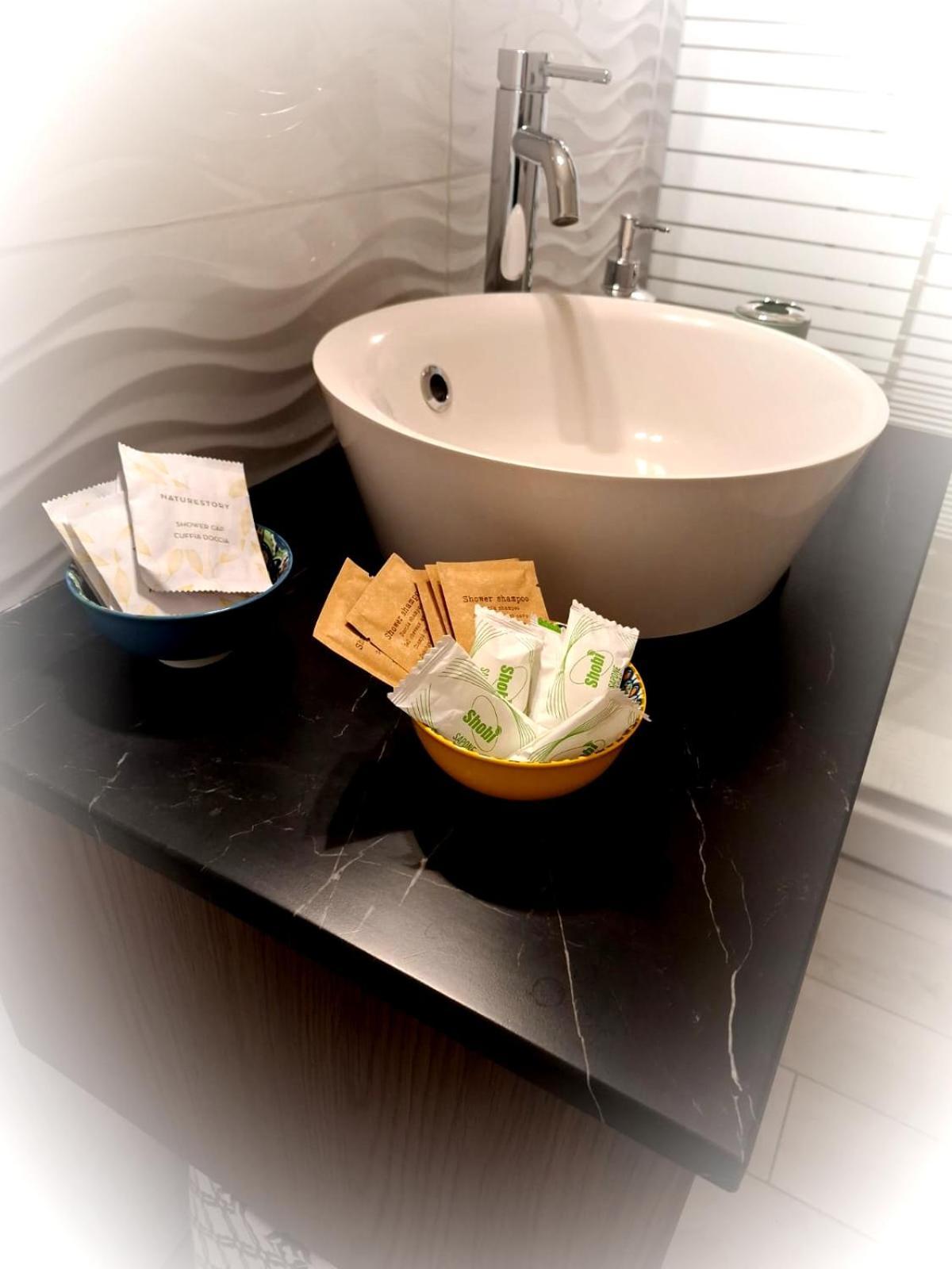 Akihome Portanova Naples Luaran gambar